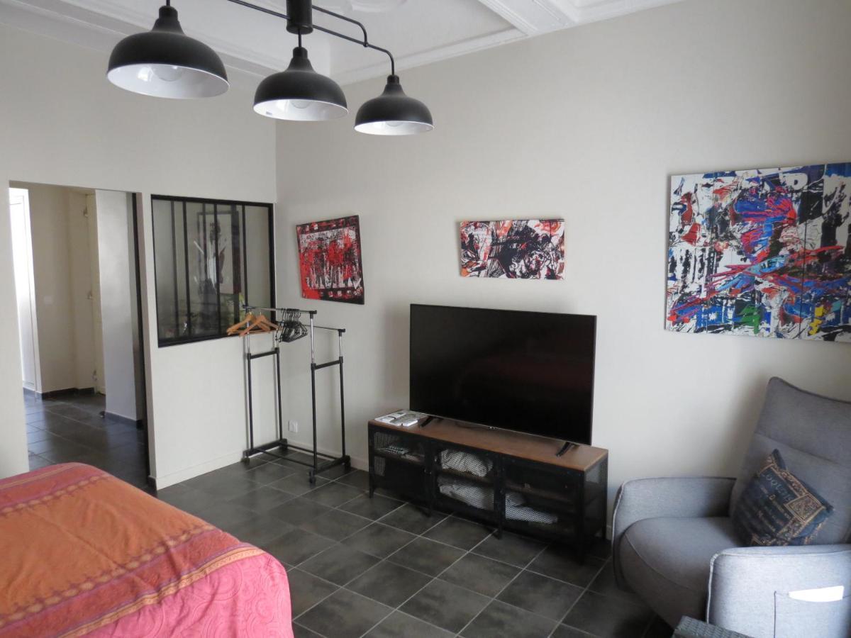 Appartement Avec Jardin Privatif Fréjus エクステリア 写真